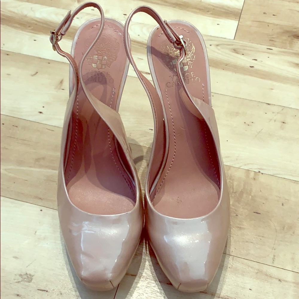 Vince Camuto autographed Kimmy pump sz 9